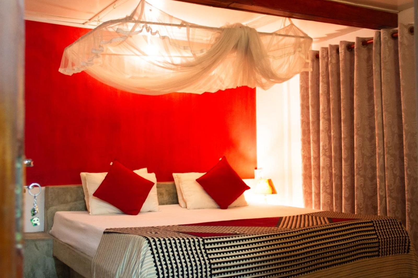 Wattarantanne Homestay Kandy Buitenkant foto