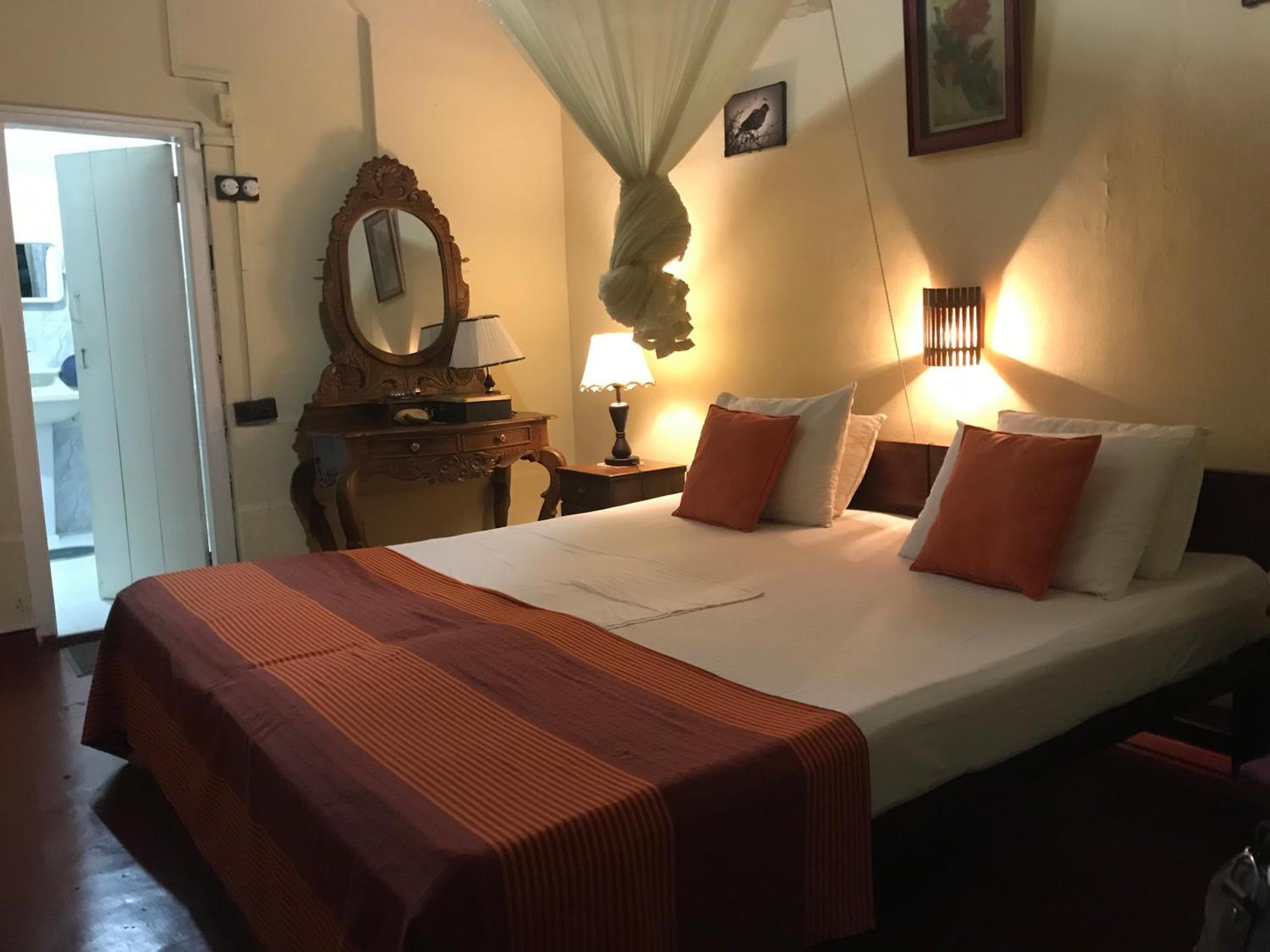 Wattarantanne Homestay Kandy Buitenkant foto