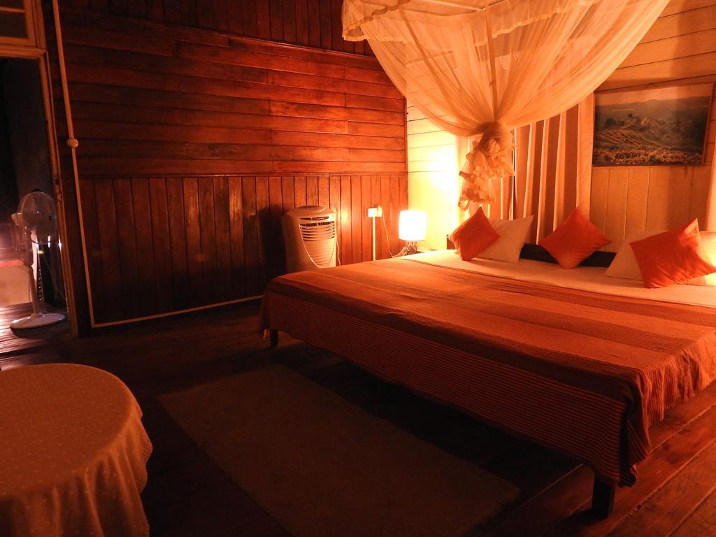 Wattarantanne Homestay Kandy Buitenkant foto