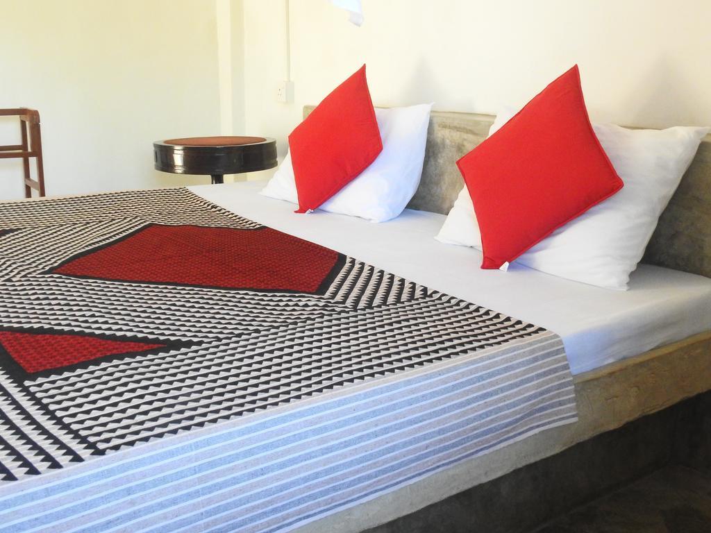 Wattarantanne Homestay Kandy Buitenkant foto