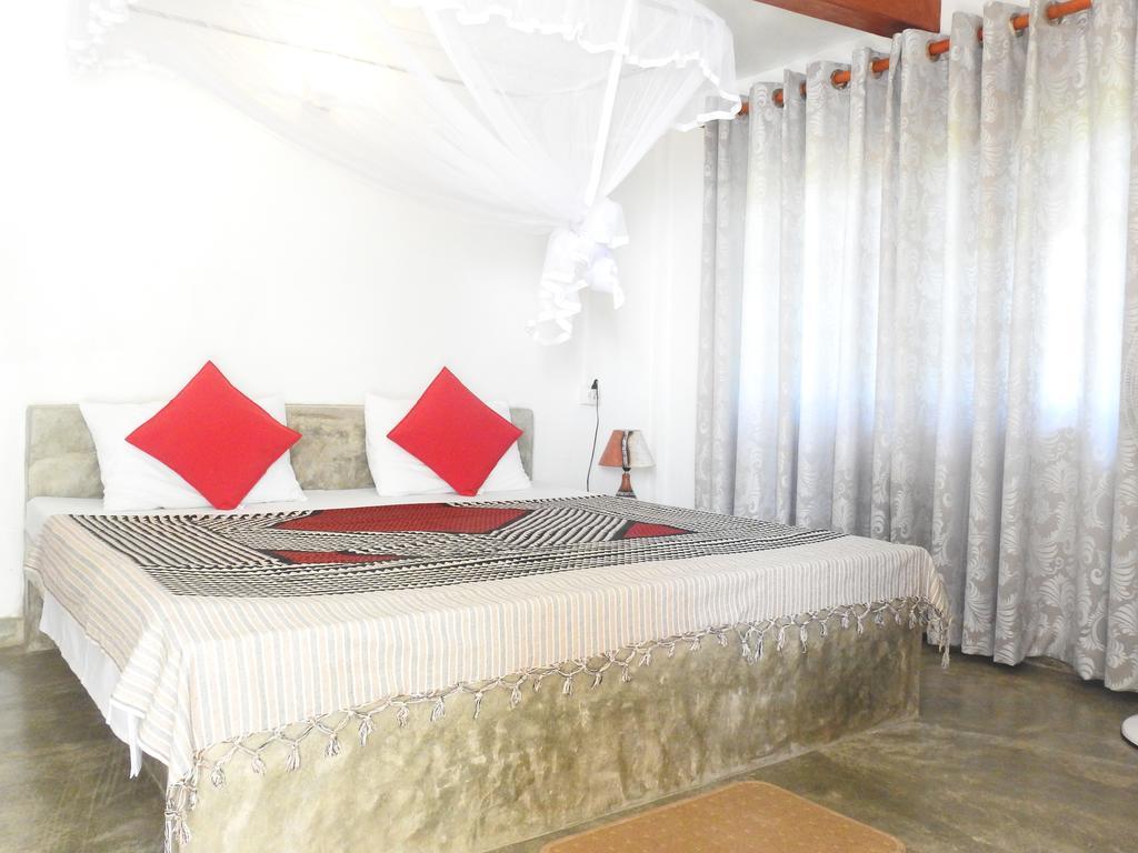 Wattarantanne Homestay Kandy Buitenkant foto